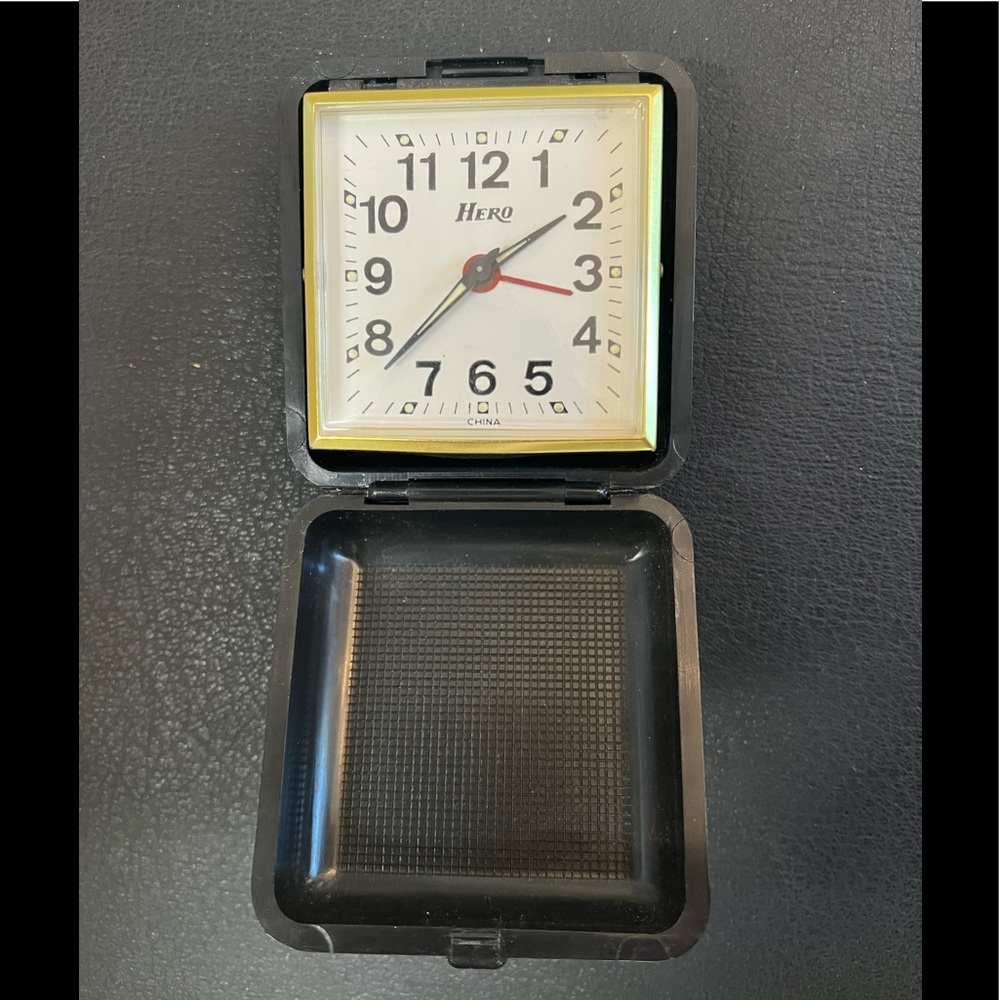 Hero Travel Clock - Picture 10 of 14